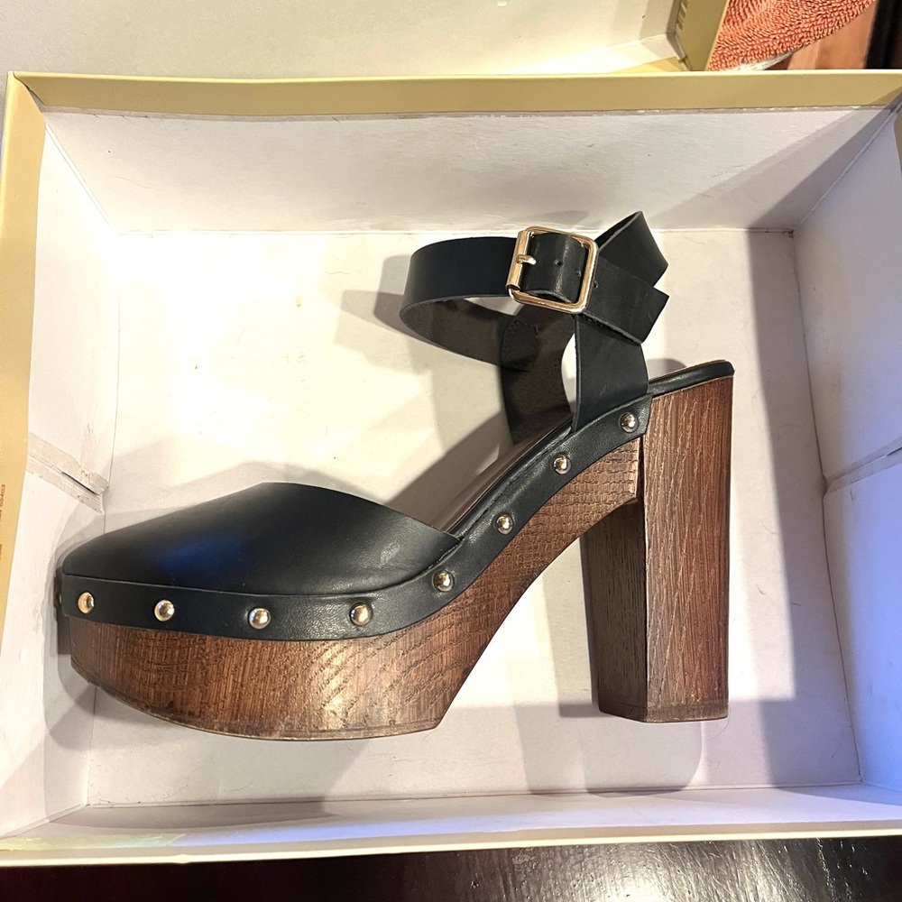 Mossimo Supply Co Black Platform Sandals with Chunky Heel Bohemian